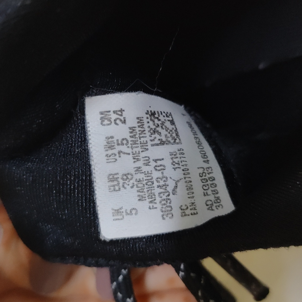 Puma running shoes - Picture 5 of 9